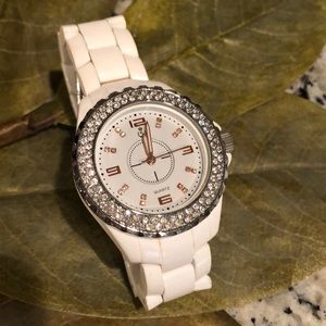 White link Women’s watch